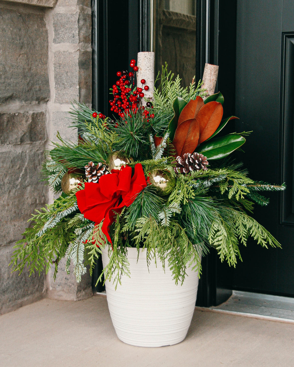 Christmas Planters & Pots - LandscapeDirect